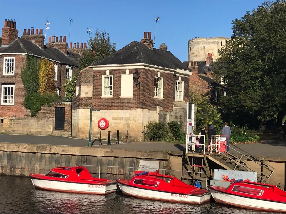 The Davey Tower, Medieval Riverside House York Esterno foto